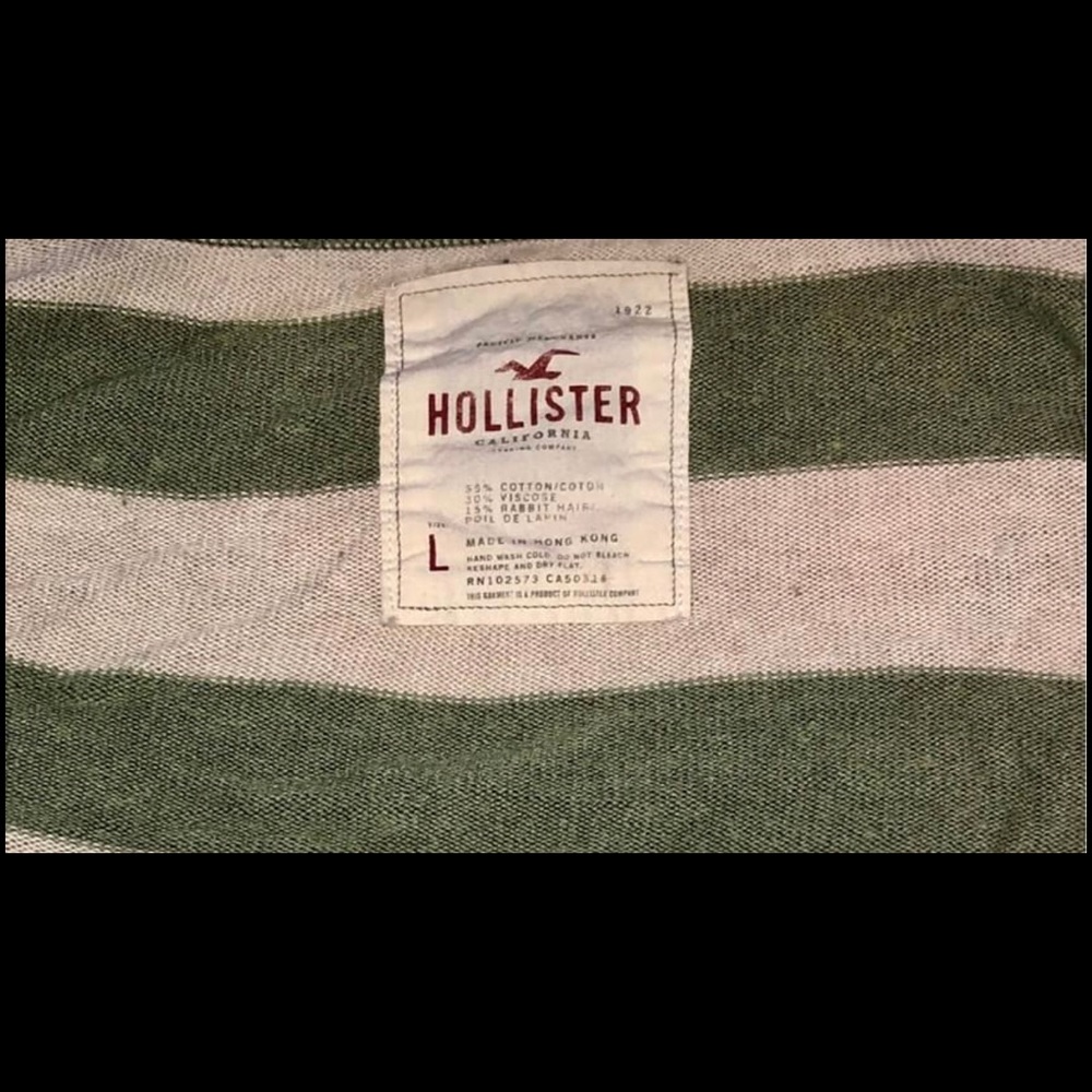 Light weight Hollister sweater